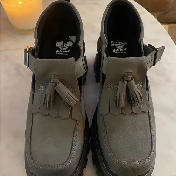 Doc Martins Waxy Suede platform Chunky Gray Loafers with Buckle size 9 - Picture 3 of 7